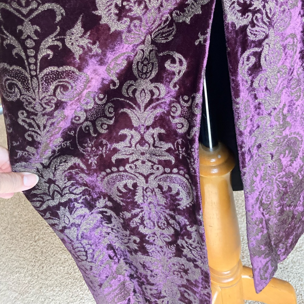 VINTAGE!! Carole Little deep purple and gold velvet sheath dress, size 4 - Picture 6 of 13